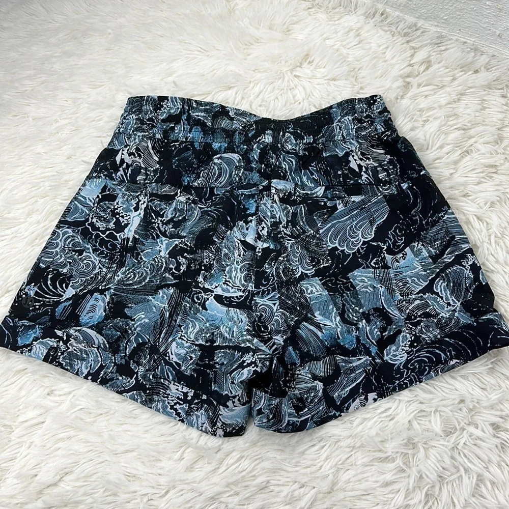Lululemon Spring Break Away Short *4-way Stretch 3
